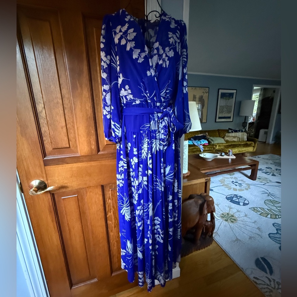 Calvin Klein | Blue & white floral maxi dress | Sz 8?